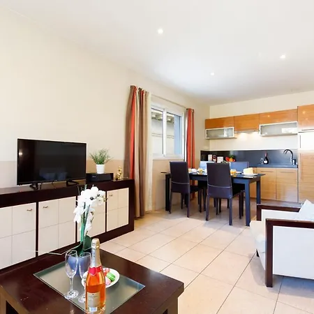 Carnot Apartamento
