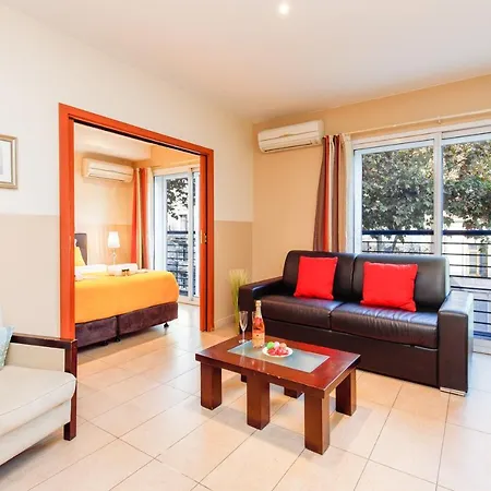 Carnot Apartamento *