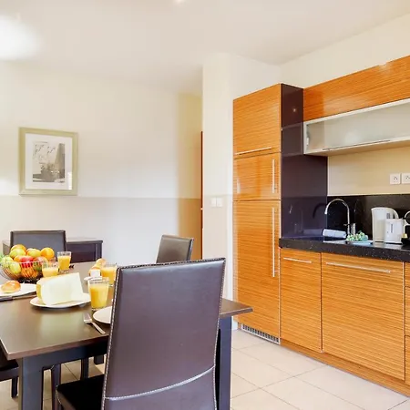 Apartment Carnot