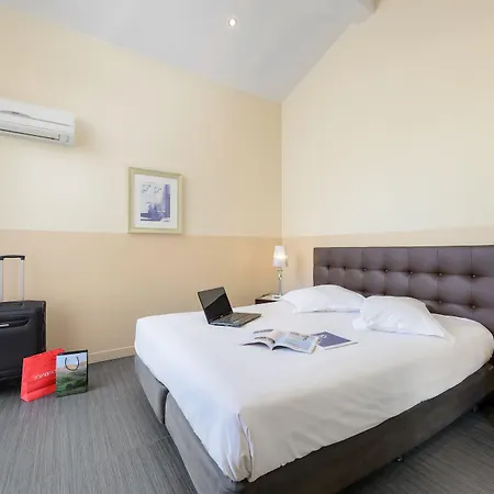 Carnot شقة *